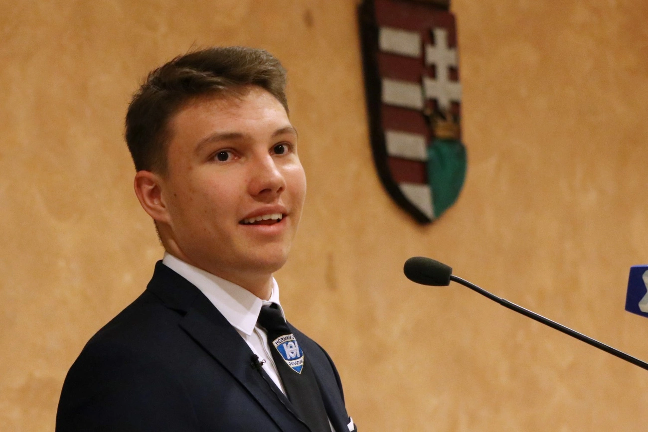 Szónokverseny a városházán 