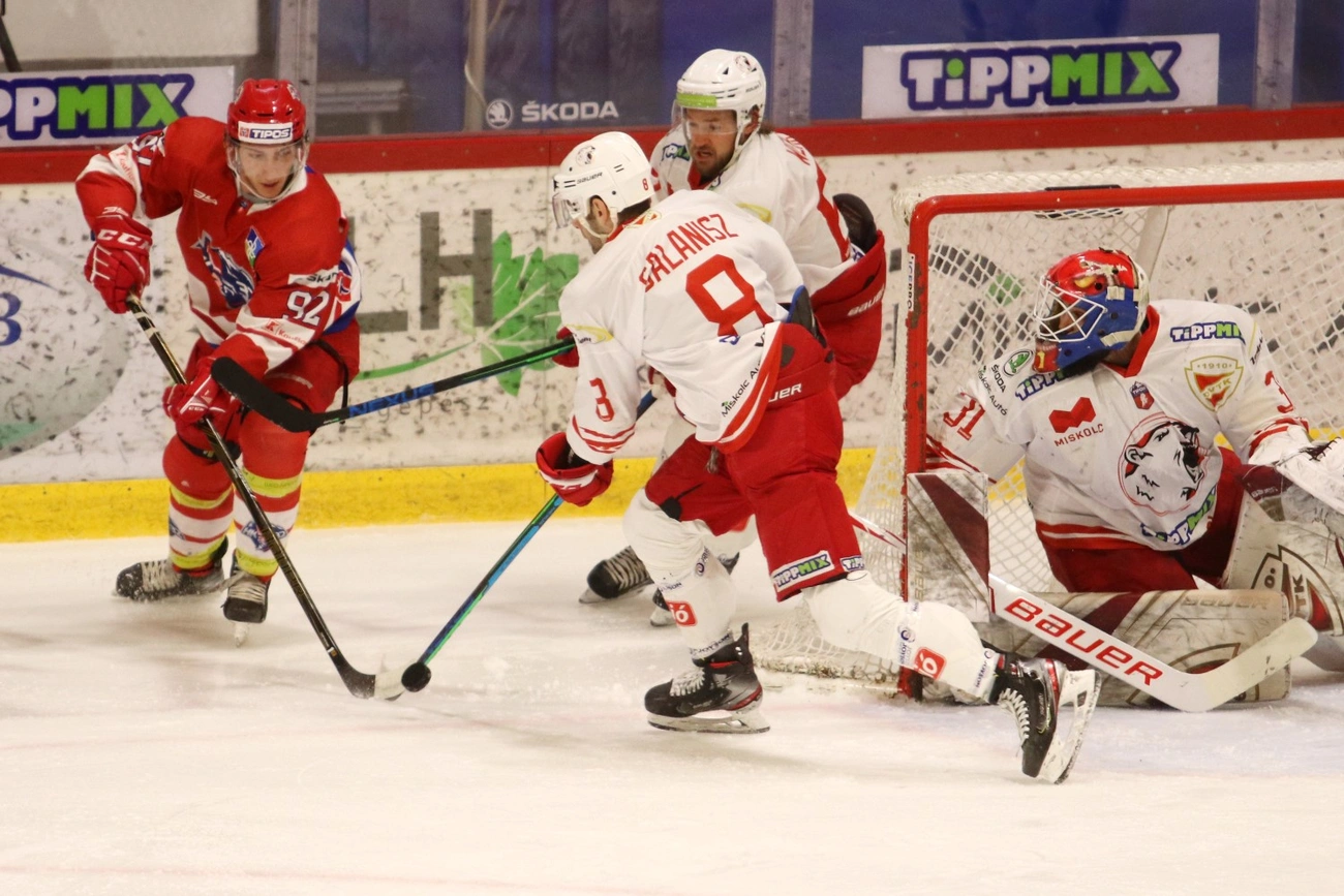 DVTK Jegesmedvék - MHk 32 Liptovský Mikuláš : 3-4 