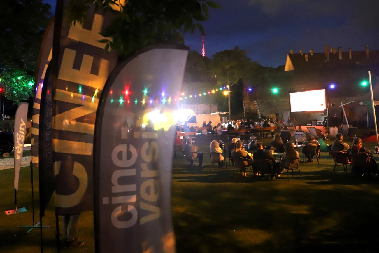 Kertmozi Fesztivál a Csengey-kertben 