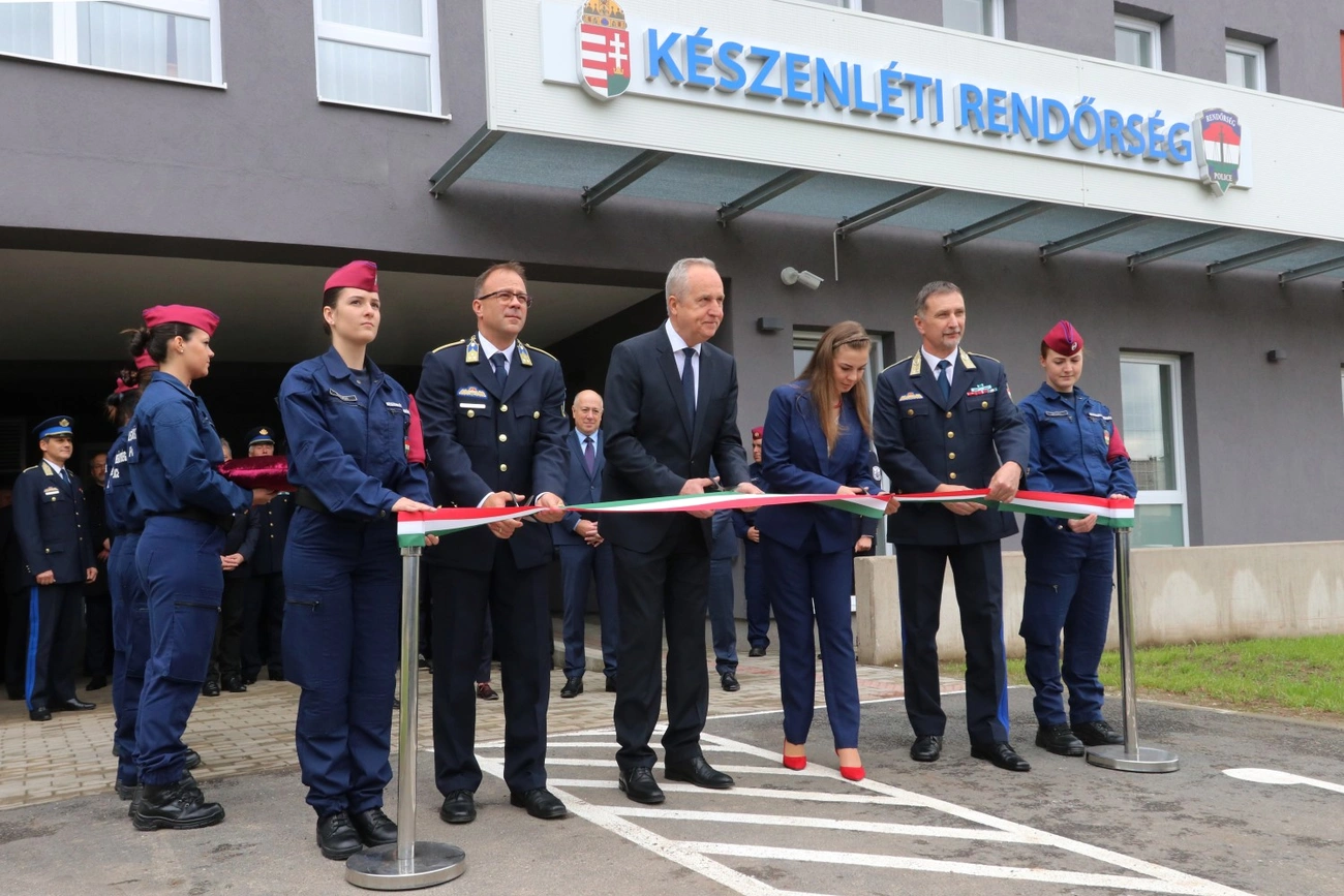 Új épületben a Készenléti Rendőrség 