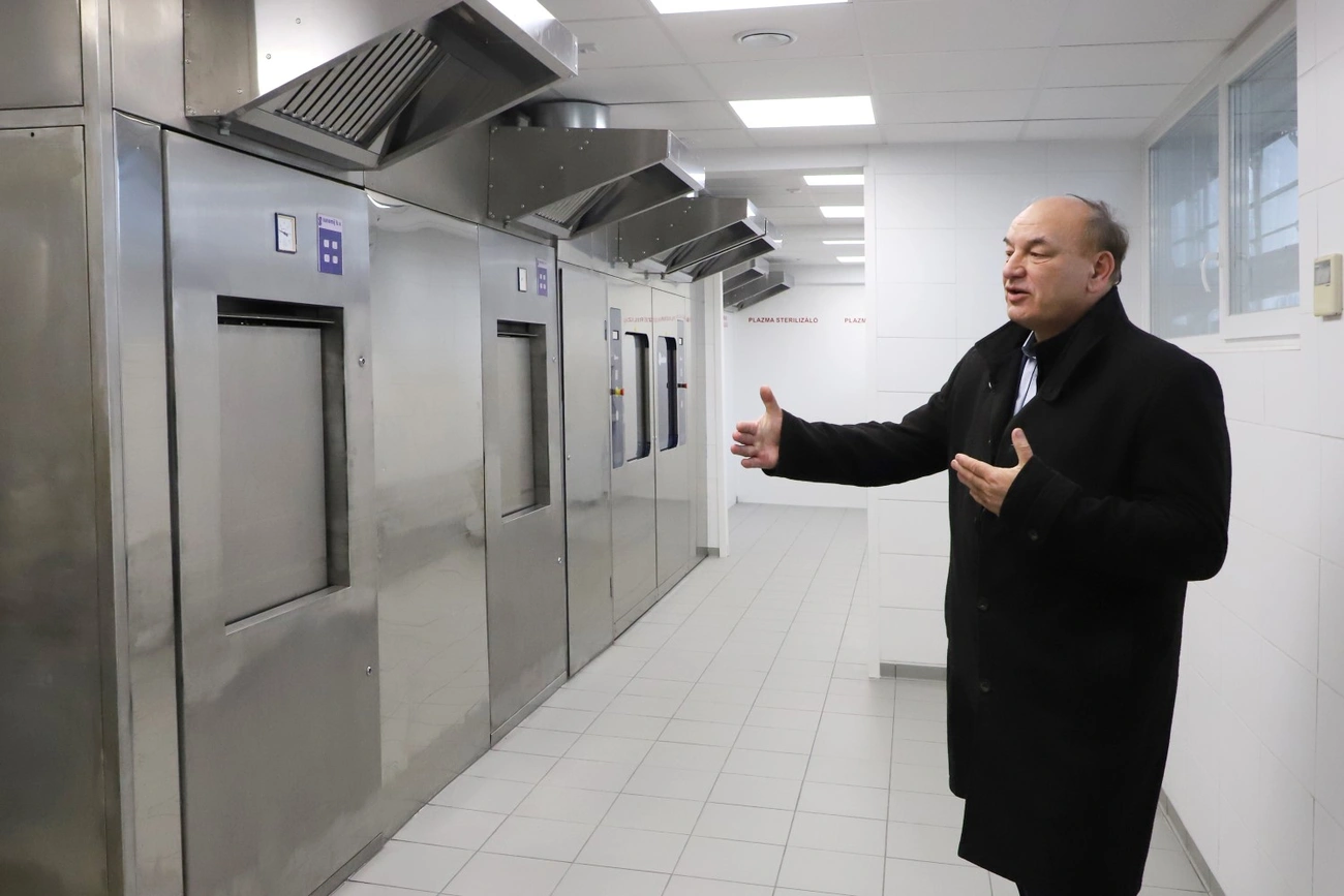 Központi Kórház Központi sterilizáló átalakítása, felújítása 