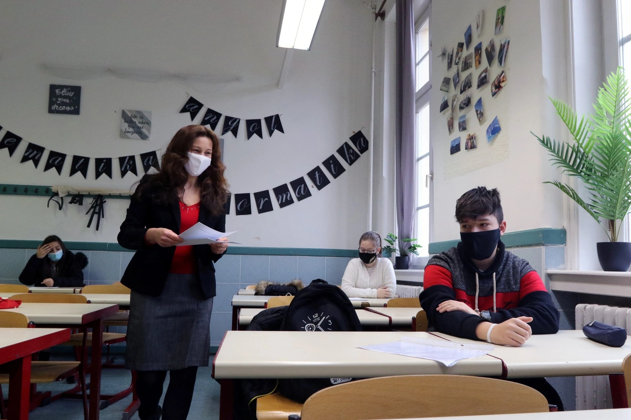 Központi középiskolai felvételi - Lévay Gimnázium