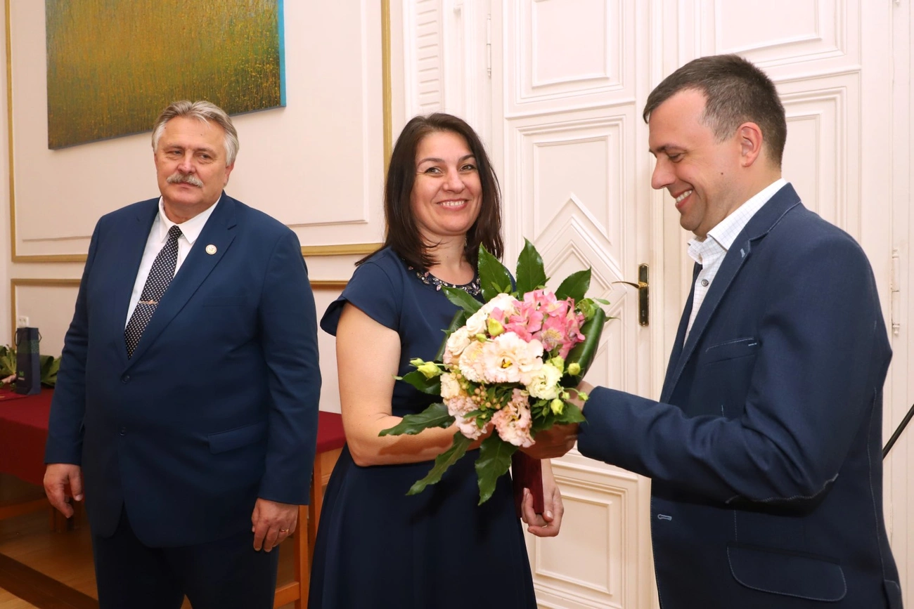 Köztisztviseklők köszöntése a városházán I. 