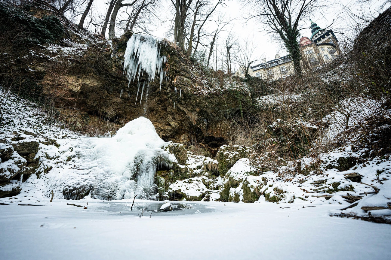 Jéggé dermedt a lillafüredi vízesés