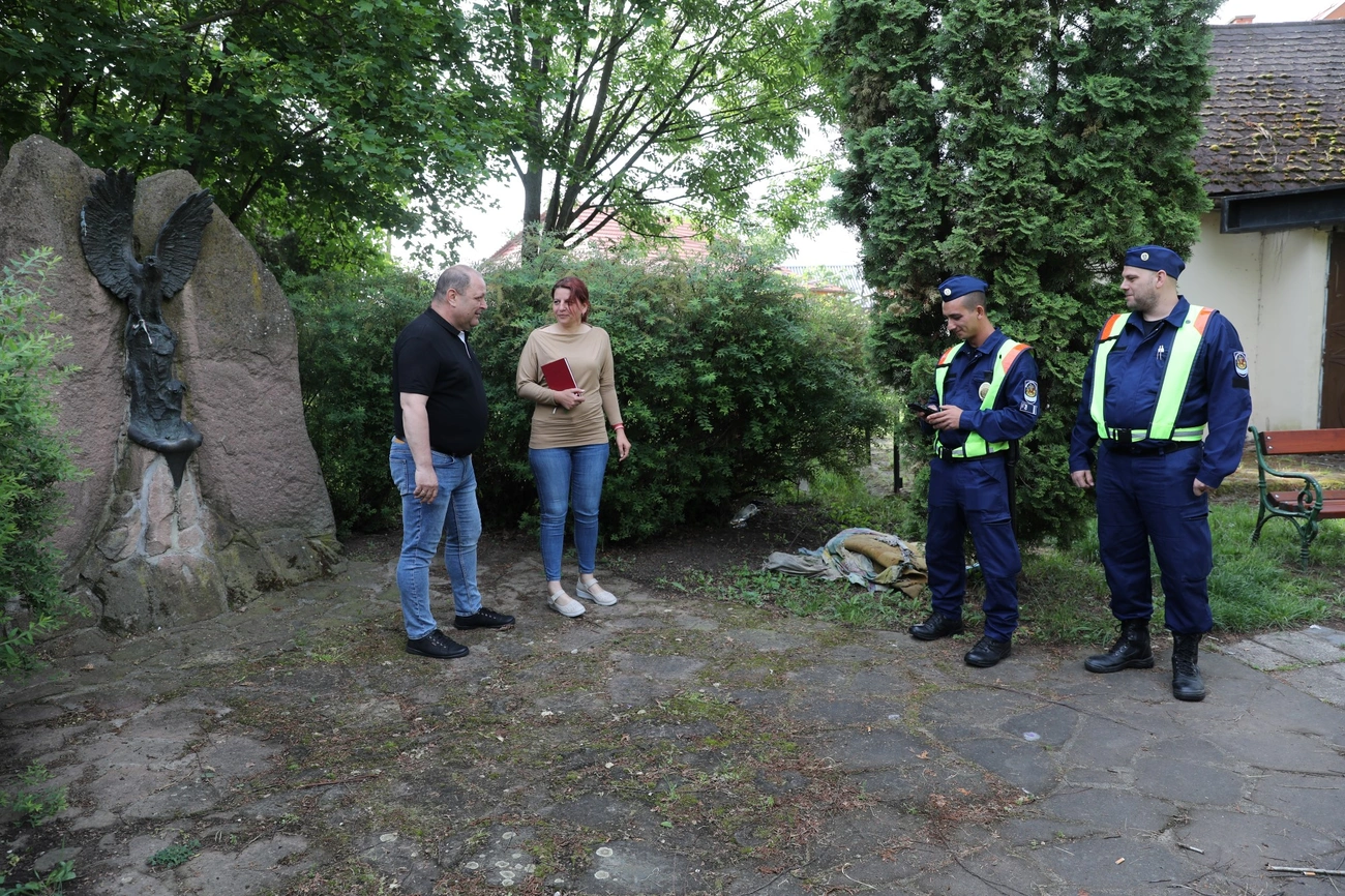 Rendészeti bejárás Martinkertvárosban 