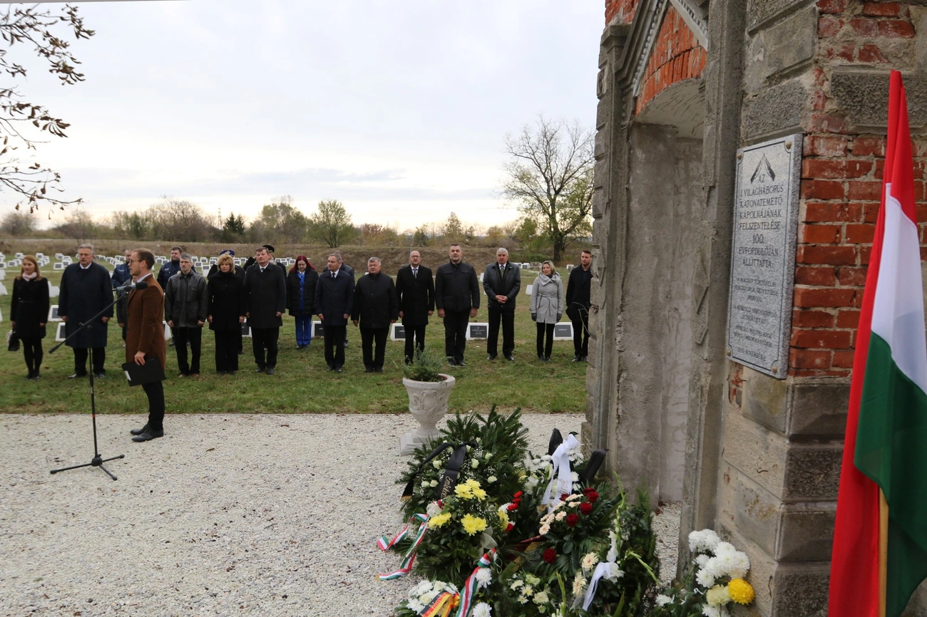 Megemlékezés az I. világháborús katonatemetőben 