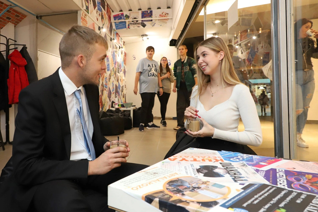 MiKuckónk Ifjúsági Iroda és Közösségi Tér megnyitója a Miskolc Plázában