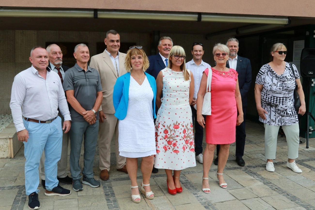 Emlékfal a miskolci olimpikonoknak 