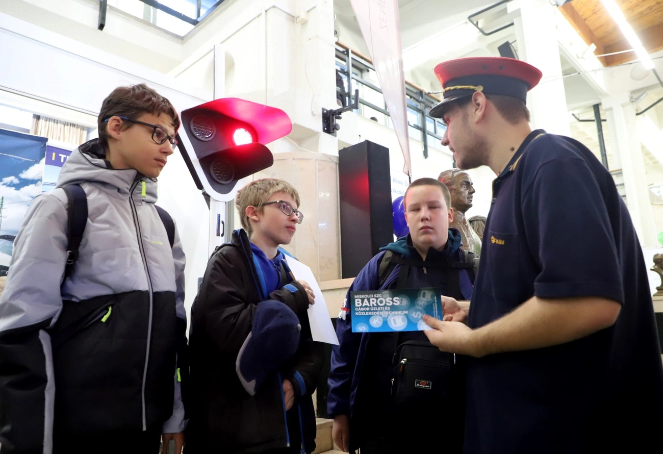 Pályaválasztási kiállítás az egyetemen