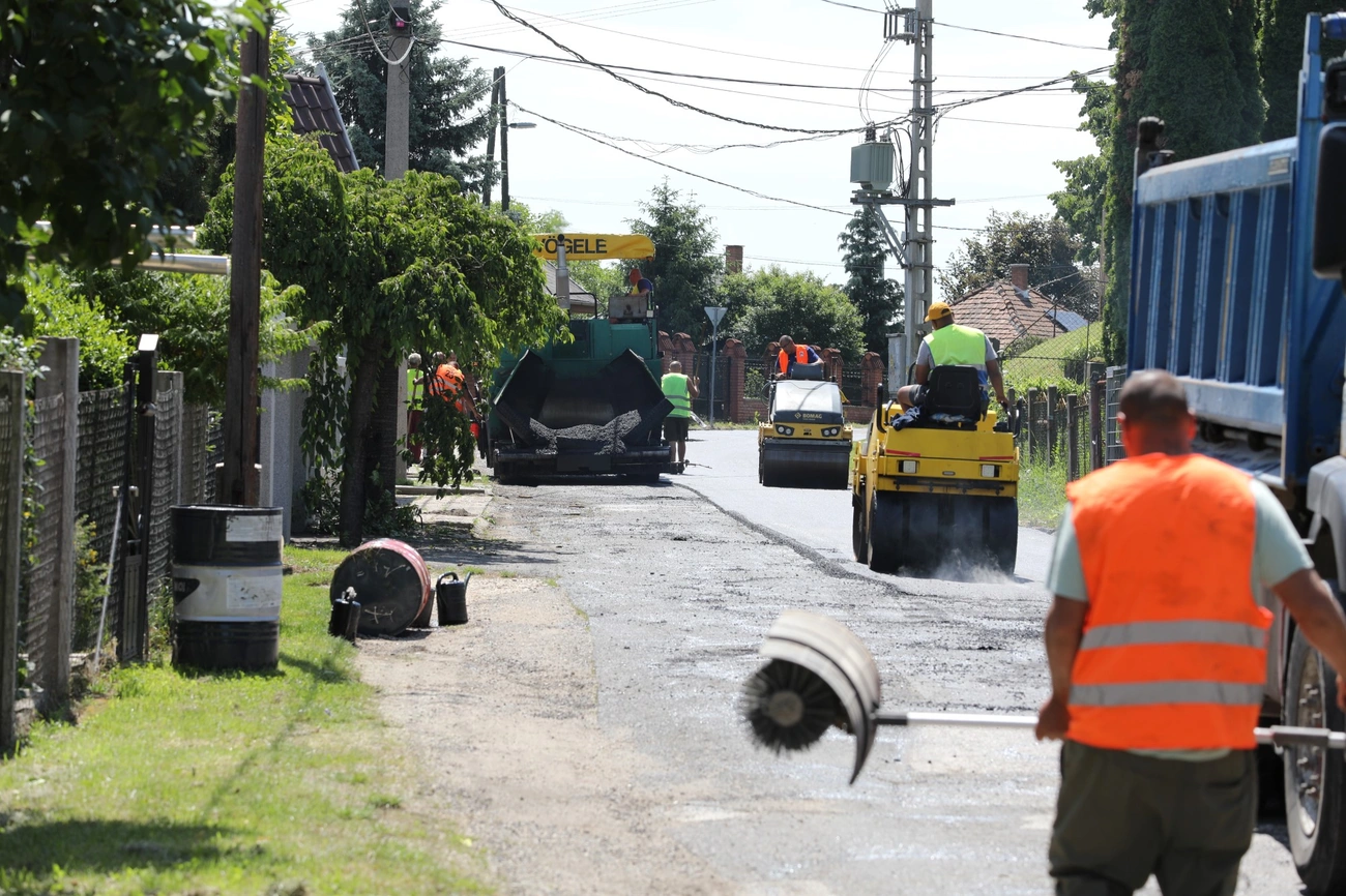 Aszfaltozás Perecesen 