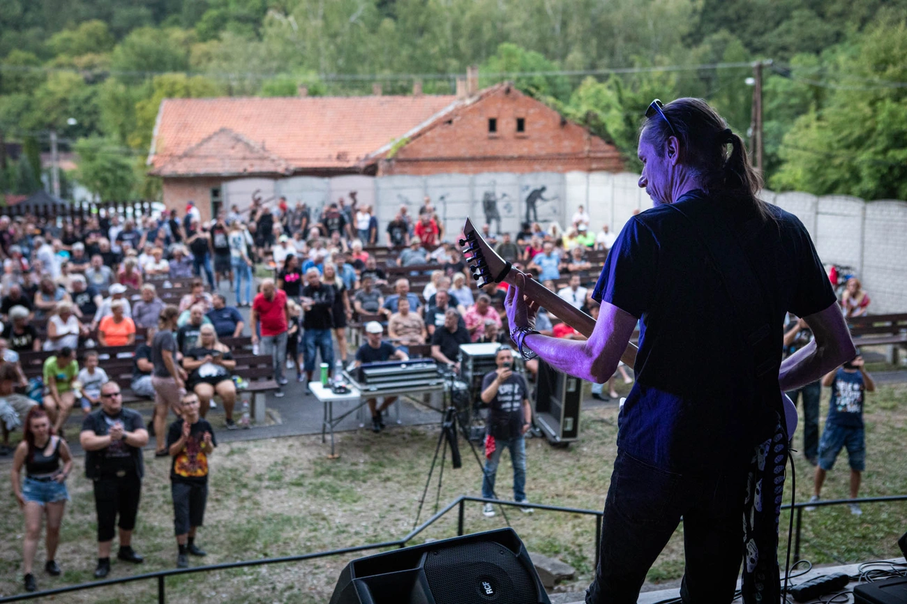 IV. Perecesi Rockfesztivál 