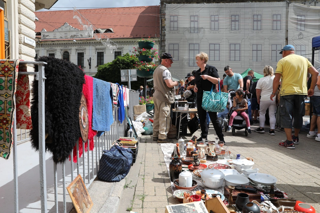 Régiségvásár 