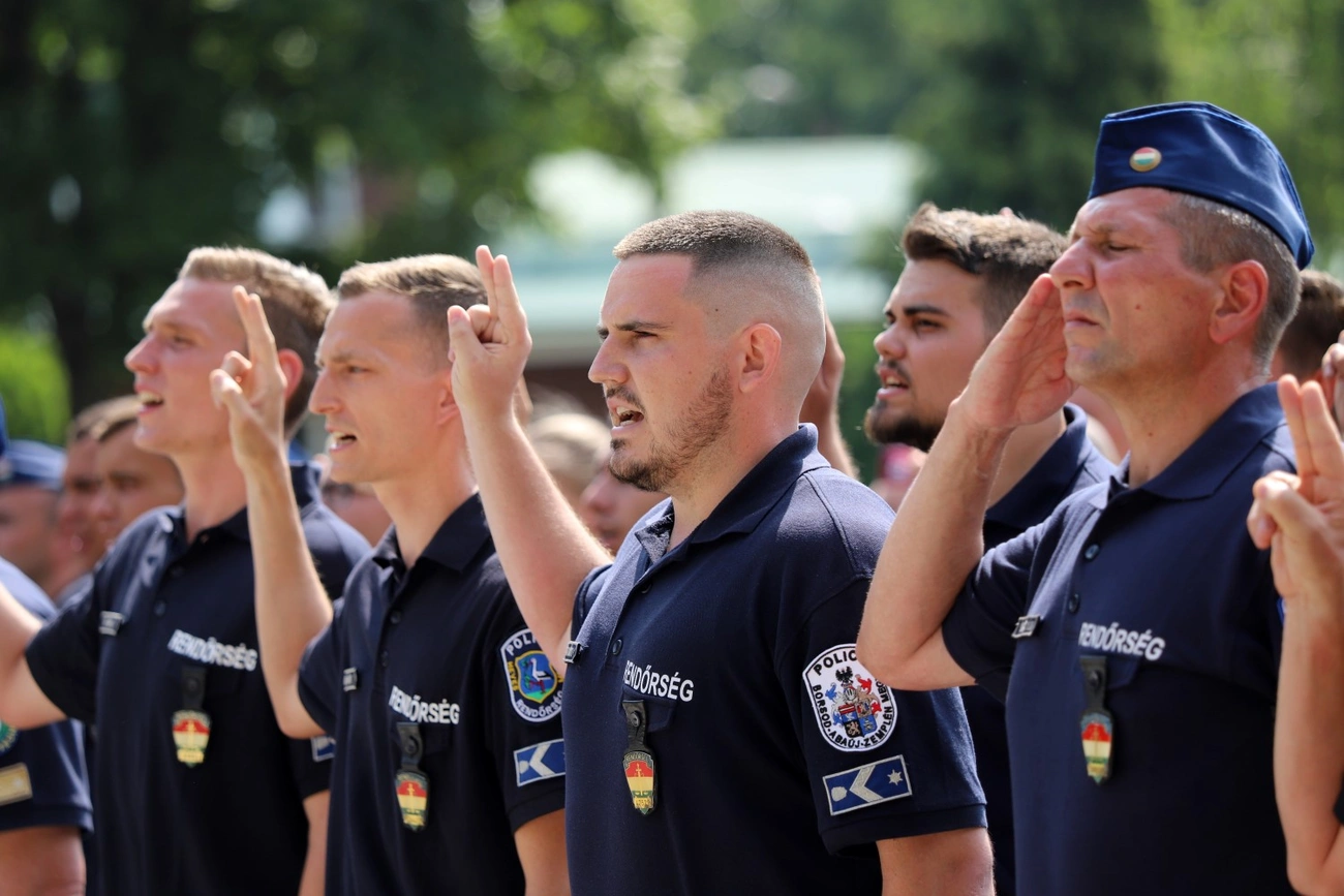 Miskolci Rendvédelmi Technikum kibocsátó és eskütételi ünnepsége