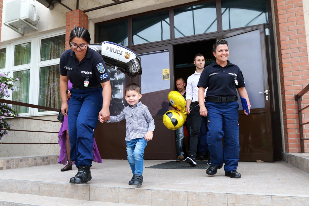 Rendőrjárőr képzés állományának kibocsátó ünnepsége 