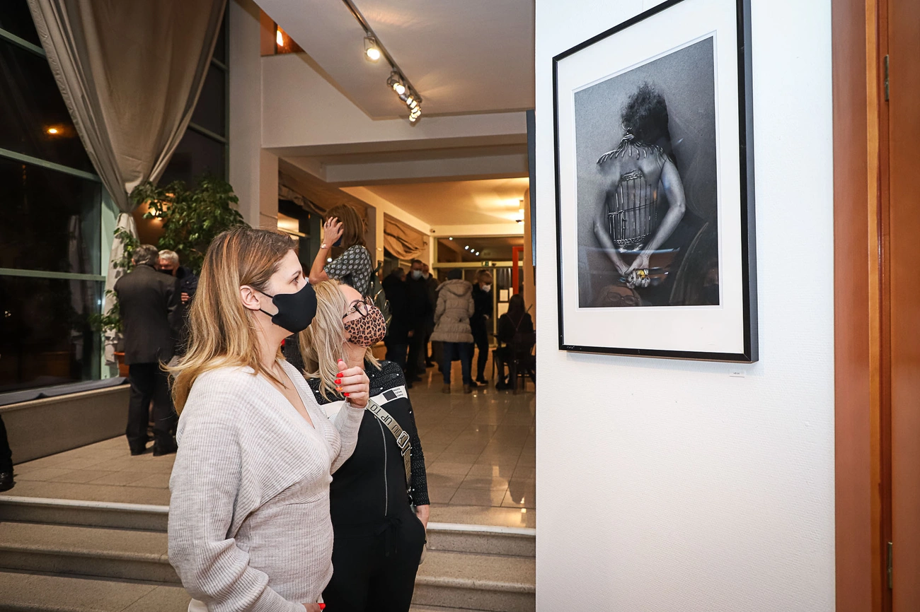 Rep(k)edés - Soltész Boglárka kiállítása a Művészetek Házában  