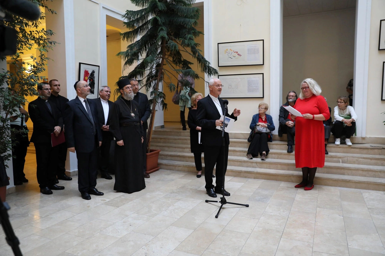 Ars Sacra: Sárga csillag fénye c. kiállítás megnyitója