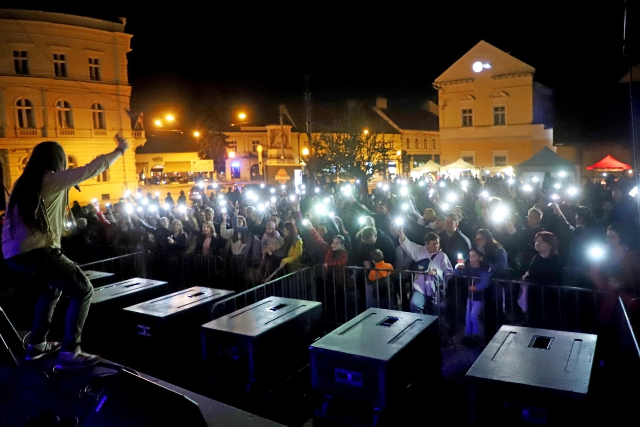 Koncertek és programok a Szent István téren pénteken 