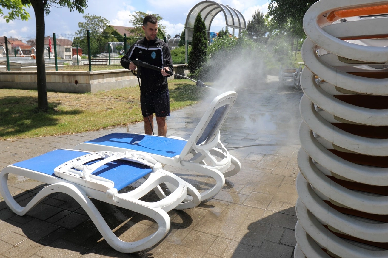 Készülnek a nyitásra a miskolci strandok 