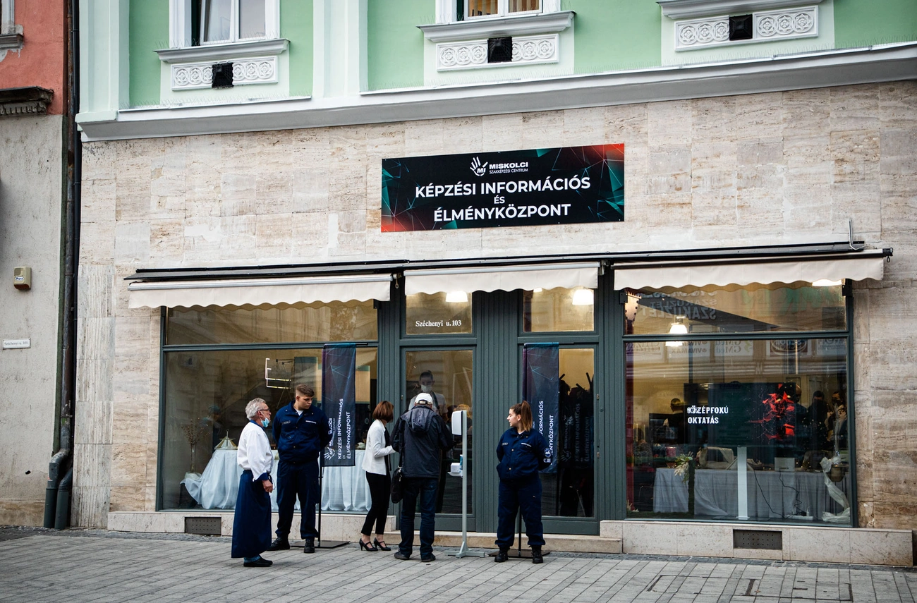 Képzési Információs és Élményközpont megnyitó