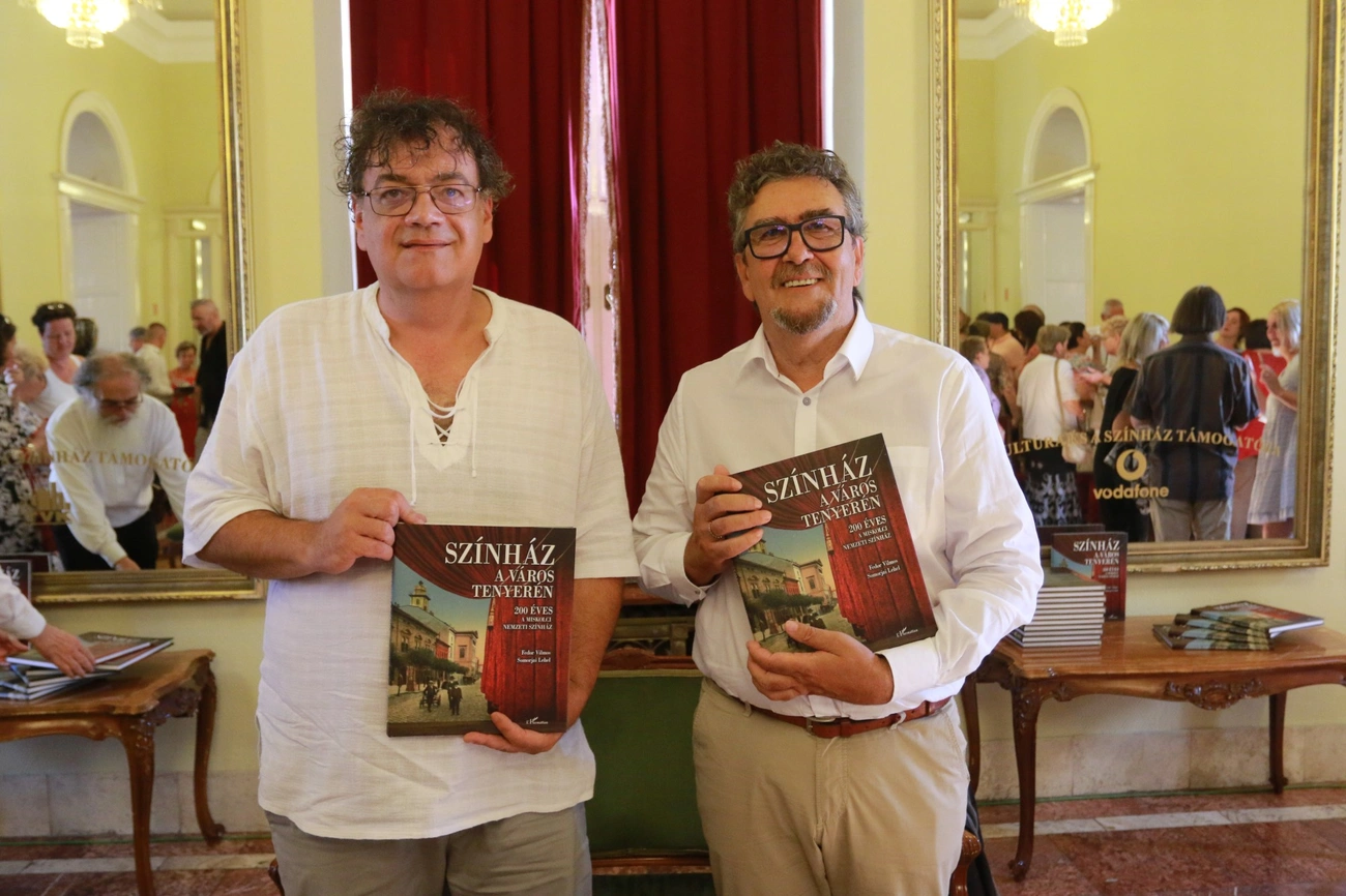 Színház a város tetején című könyv bemutatója 