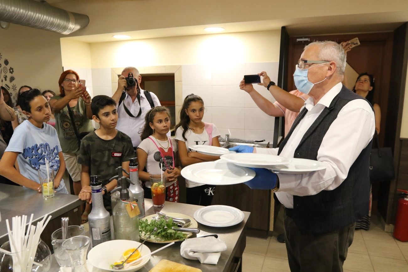 Tanodások a Drót Bisztróban