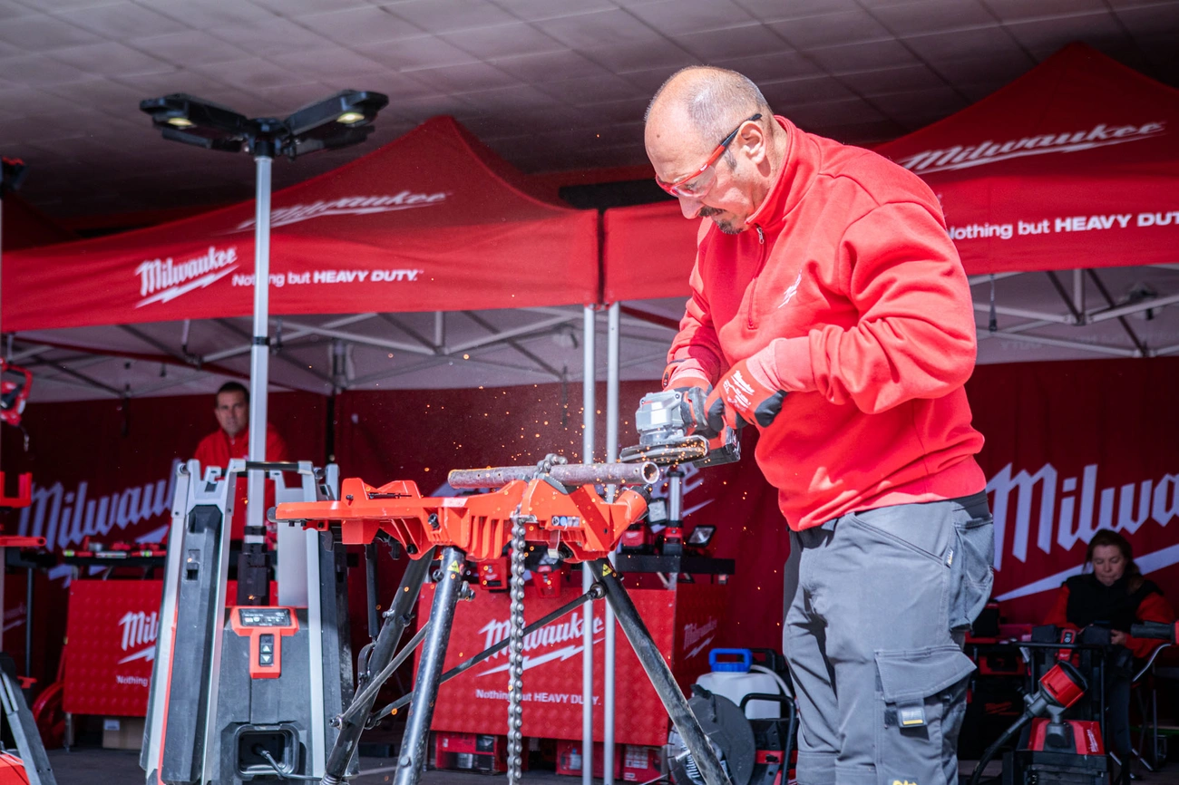 VASAS Szerszámközpont - Milwaukee egyéves szülinapi roadshow 