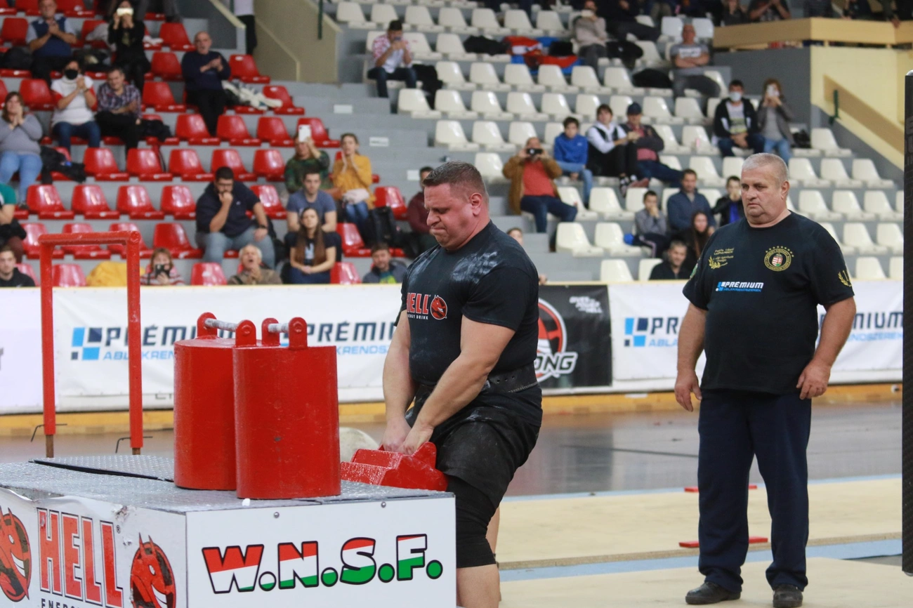 Világ Natúr Legerősebb Embere  