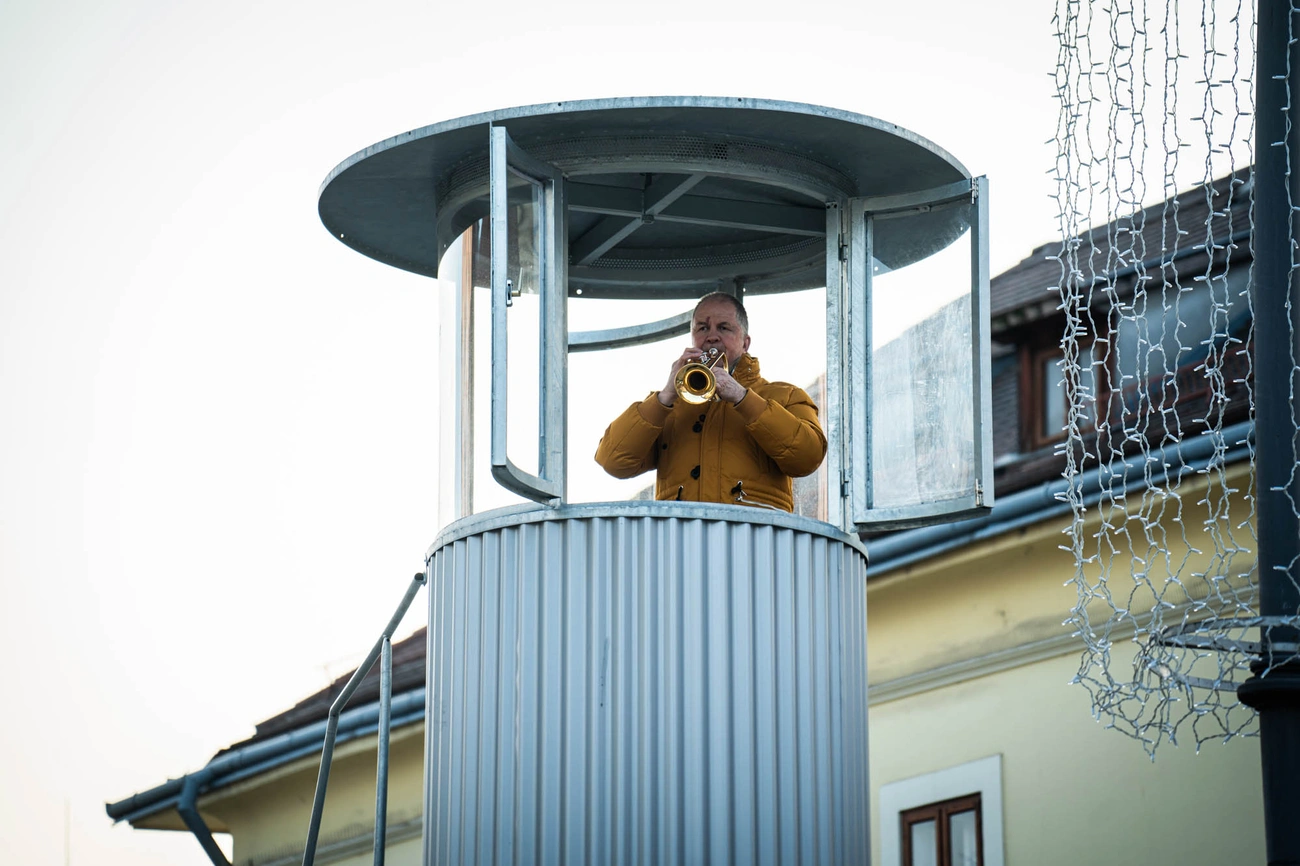 Biztonságos internet napja: Villámcsődület a Villanyrendőrnél 