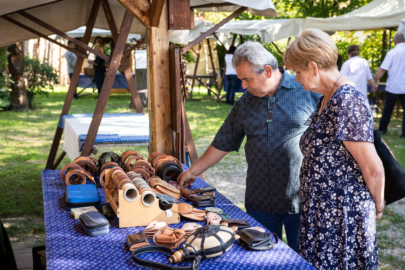 XVII. VIRÁGZÓ NÉPMŰVÉSZET 