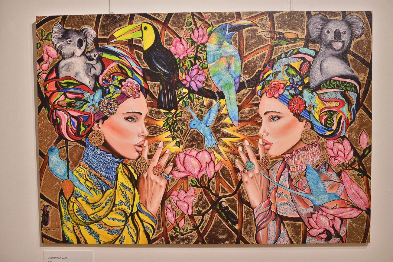 Nő a Siker kiállításmegnyitó