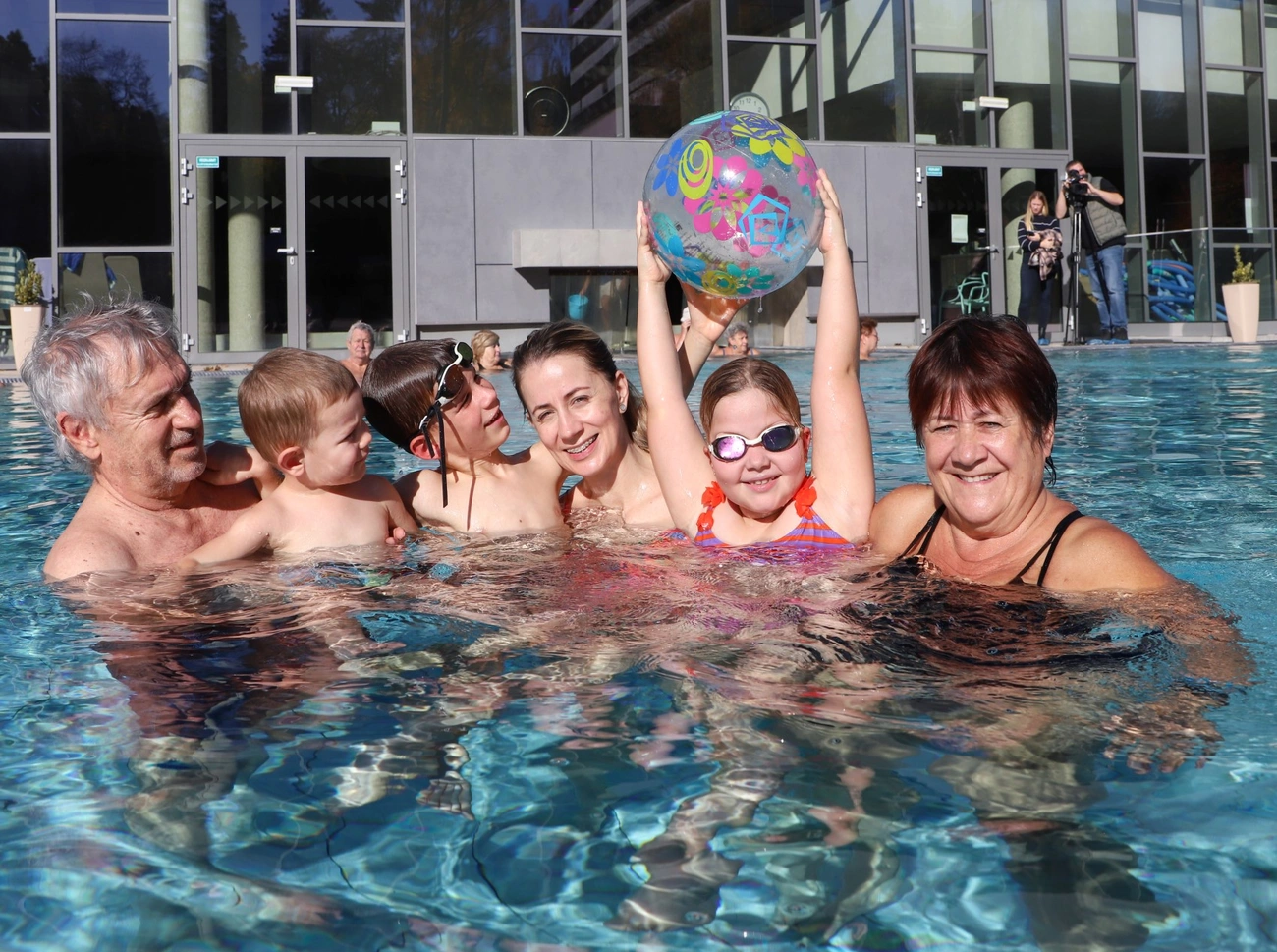 Idősek hónapja az az Ellipsum Élmény- és Strandfürdőben