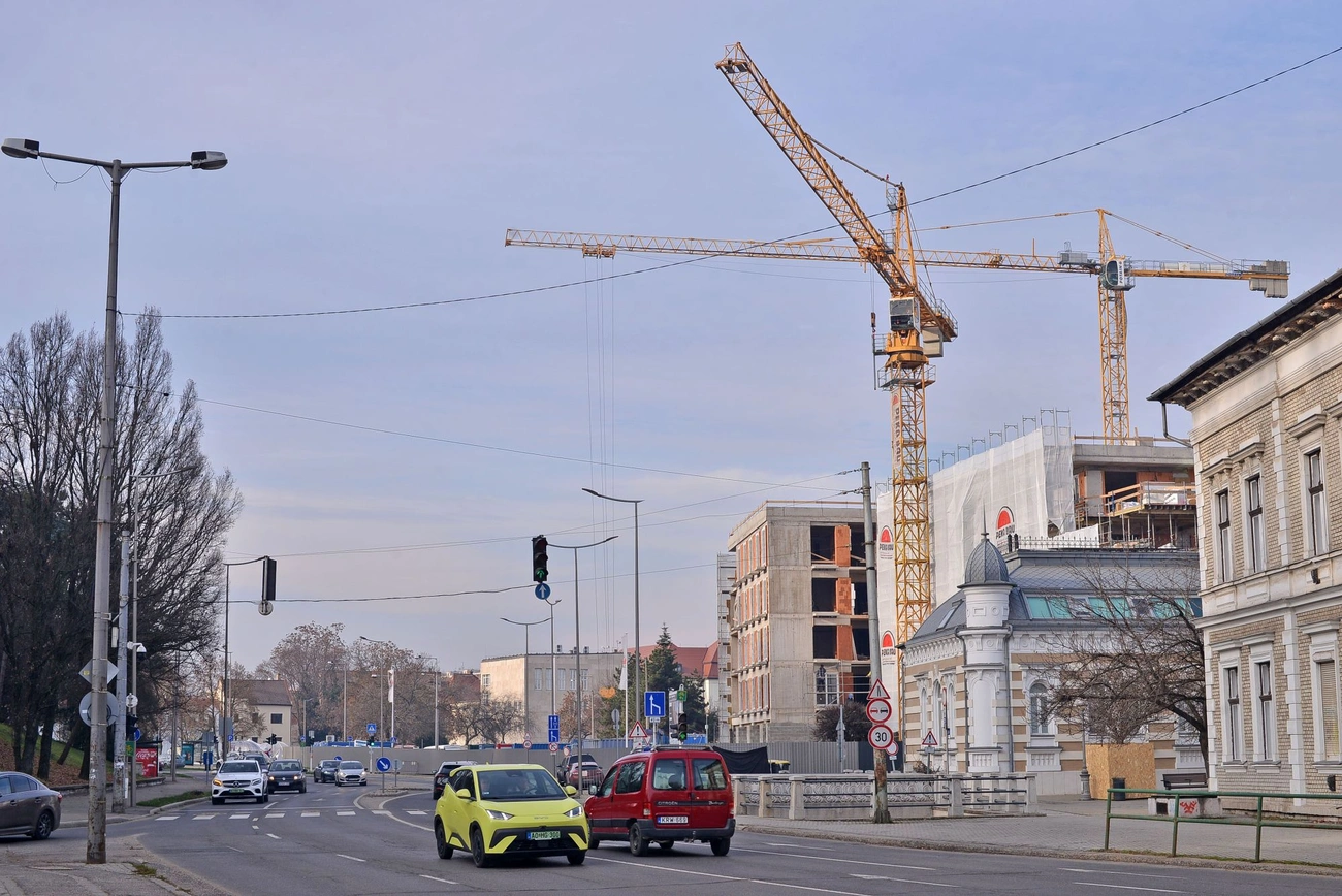 Avalon társasház építkezés