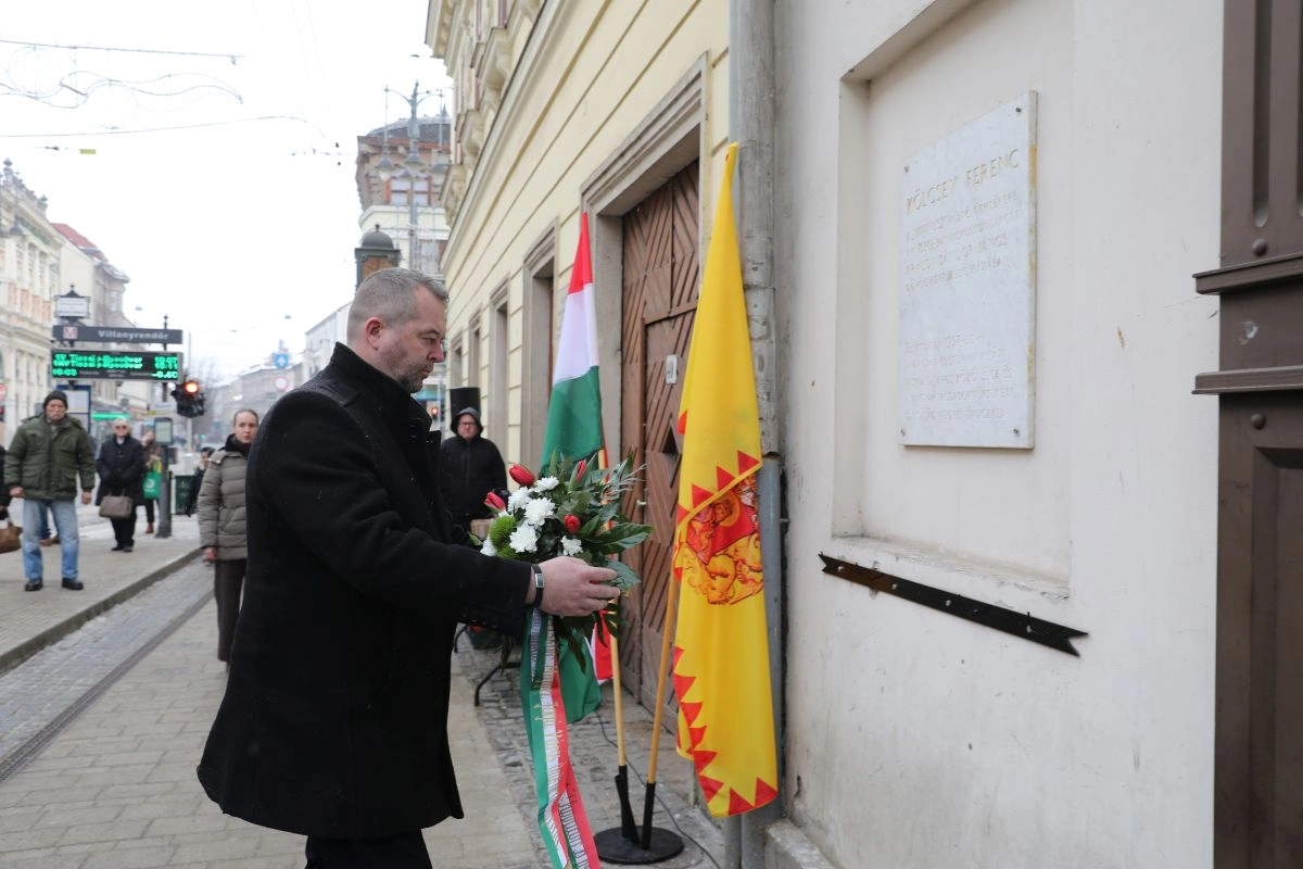 Koszorúzás a magyar kultúra napján