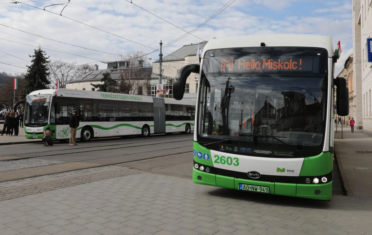 Új BYD buszok Miskolcon. Fotó: Juhász Ákos