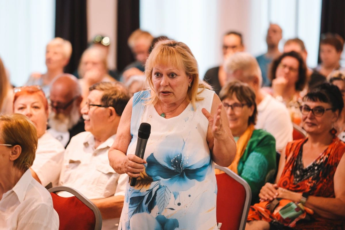 Lakossági fórum a Barlangfürdő ügyében. Fotó: Rogosz Péter