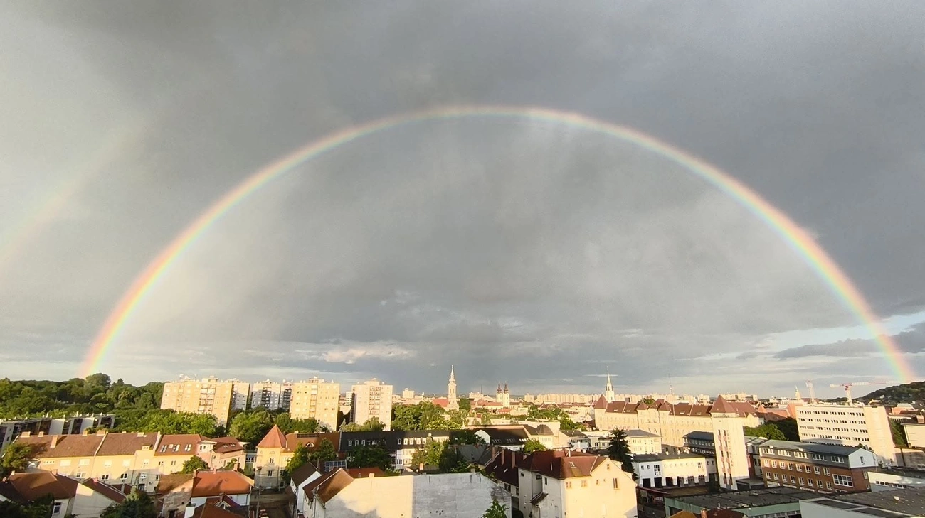 Szivárvány Miskolc felett