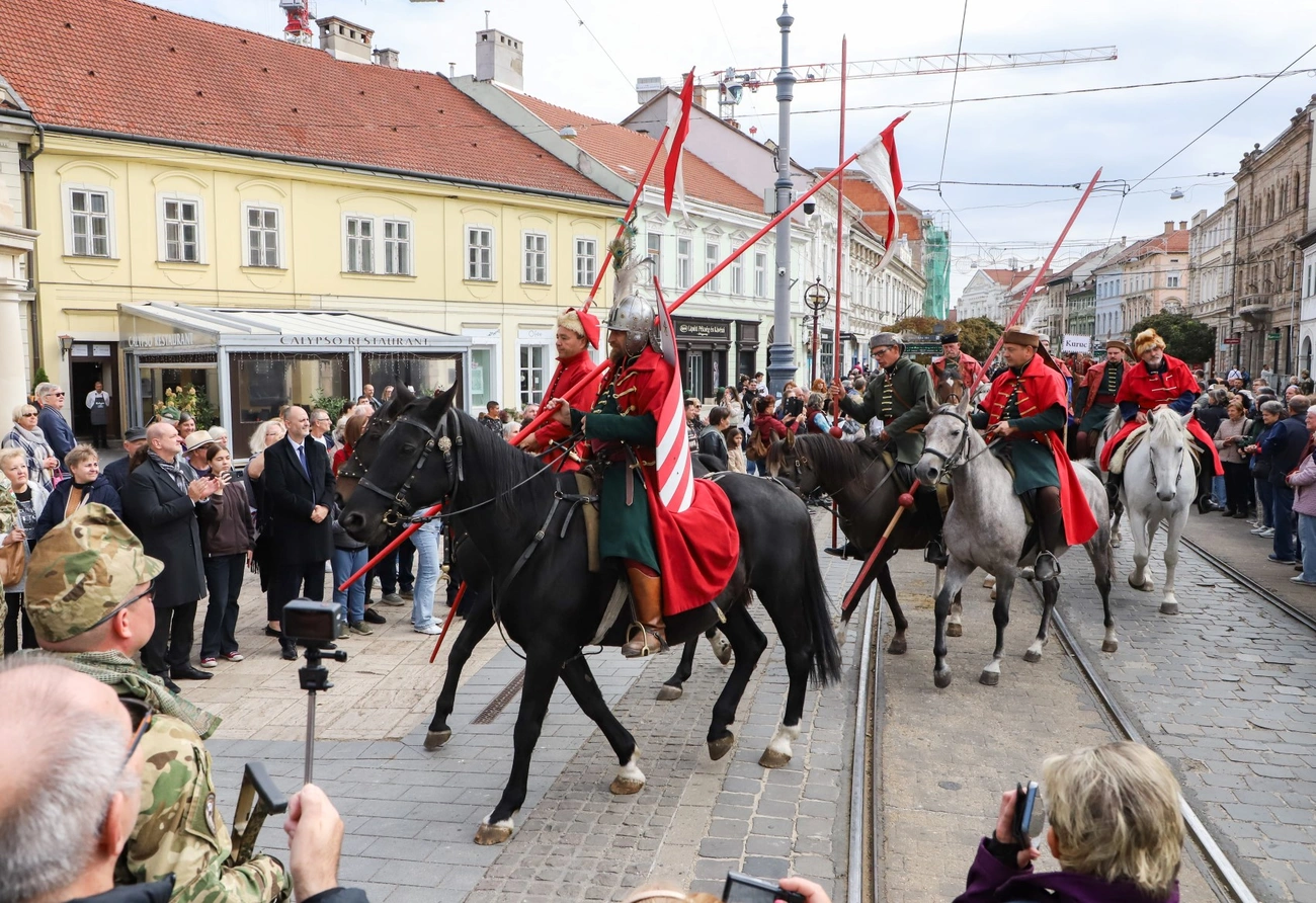 A "hétszázát" történelmi felvonulás II.