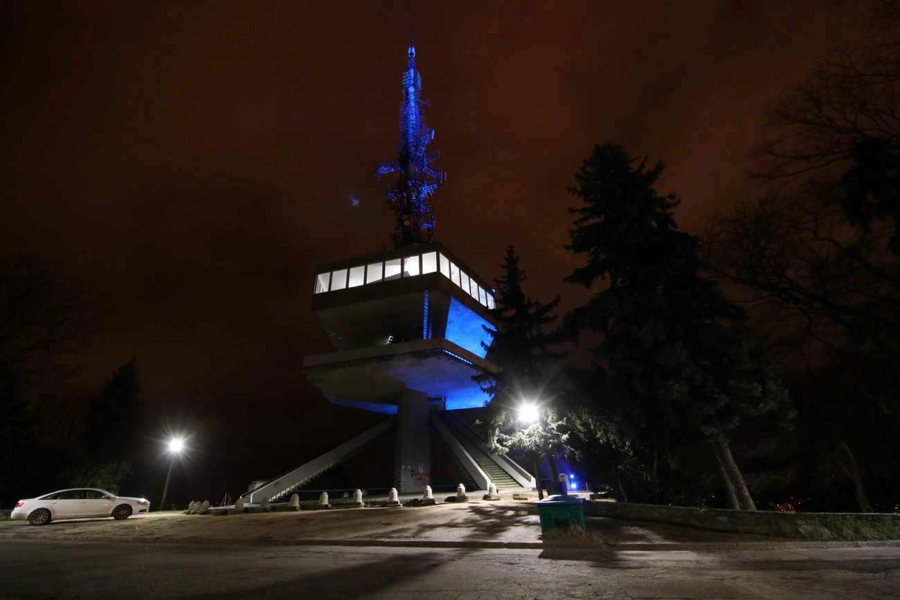 Esti panoráma az Avasi kilátó kávézóban